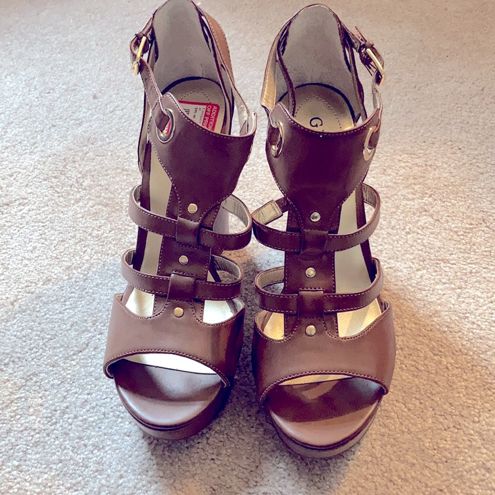 Guess brown wedges